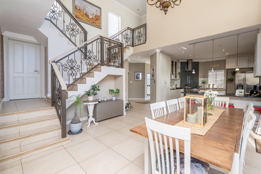 4 Bedroom Property for Sale in Graanendal Western Cape